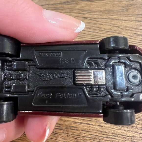 Hot Wheels Fast Felion Die-Cast Toy Car Maroon 1:64 Scale Collectible Model - Picture 4 of 4